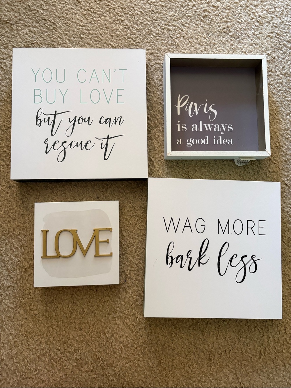 Set of 4 Wall Art decorative plaque